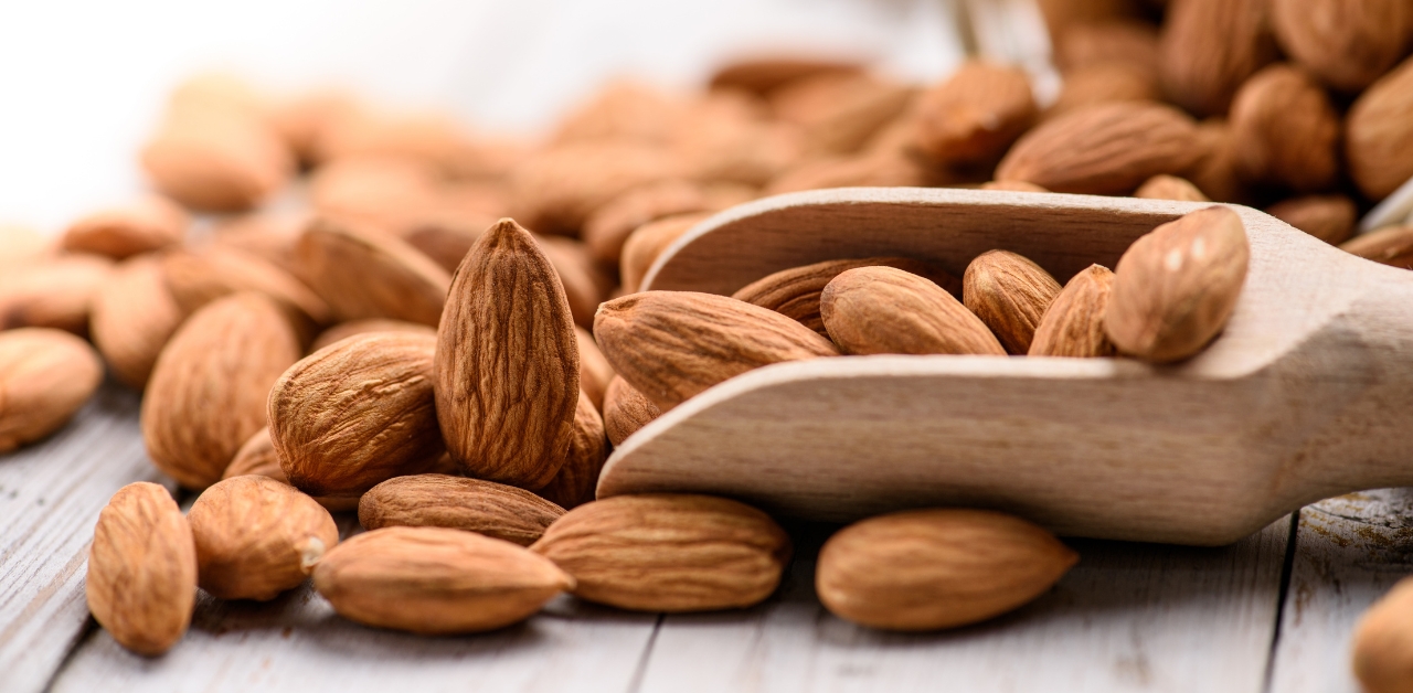 almonds for skin